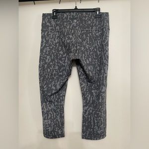 Lululemon Cropped Leggings Size 14